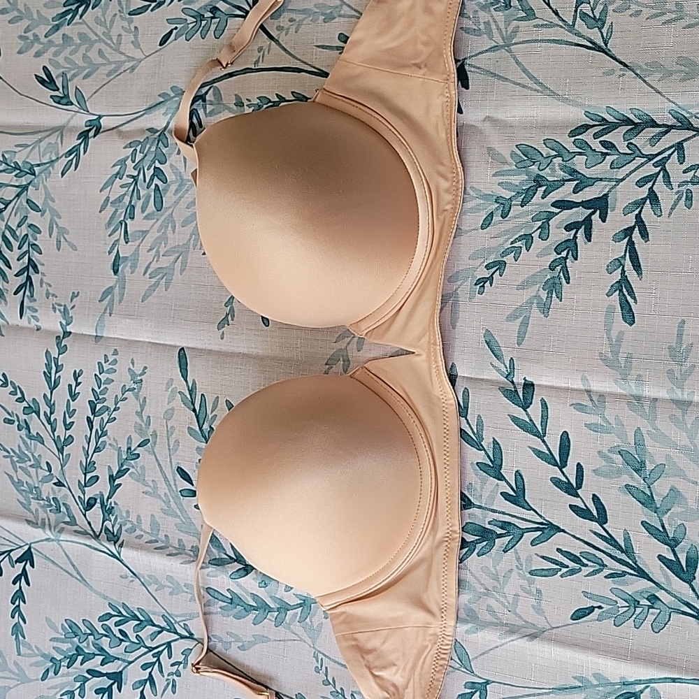 Nude - deep V - Very Sexy Push-up Bra- DONATED